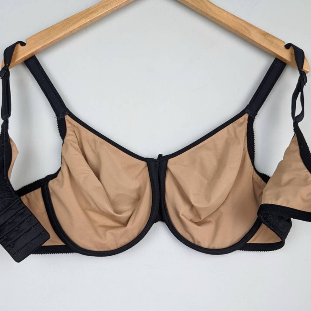 Chantelle C Magnifique Minimizer lightly lined full coverage Bra 42D black NWOT - Picture 9 of 12